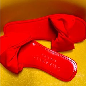 ♠️♠️SALE!!Brand New KateSpade Flats ♠️♠️Hot Buy!!!